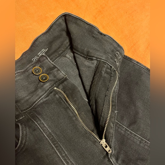 Pilcro wide leg crop Jean - Picture 4 of 14